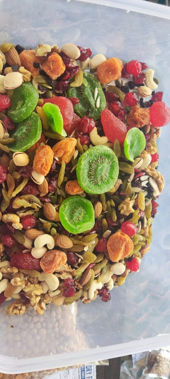 (BREAKFAST SPECIAL)Organic Purify Fresh and Dry Fruits Nutmix 1KG | Mix Seeds and Dry Fruits for eating, [Pumpkin, Sunflower, Watermelon, Flax, Almonds,Cashews, Raisins,Pistachio, Dry Figs, Walnut Kernels , Dried Kiwi , Black Curant and Many more  1 Kg