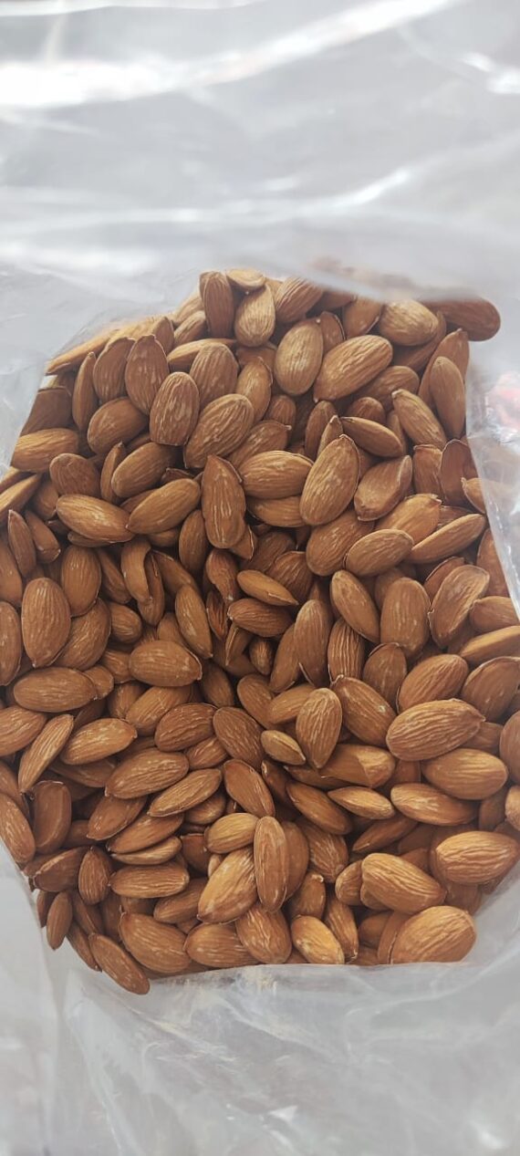 Premium Regular Kashmiri Mamra Almonds | A+ grade Badam Giri | Whole Natural Badam | High Protein & Vit E Content-1 Kg